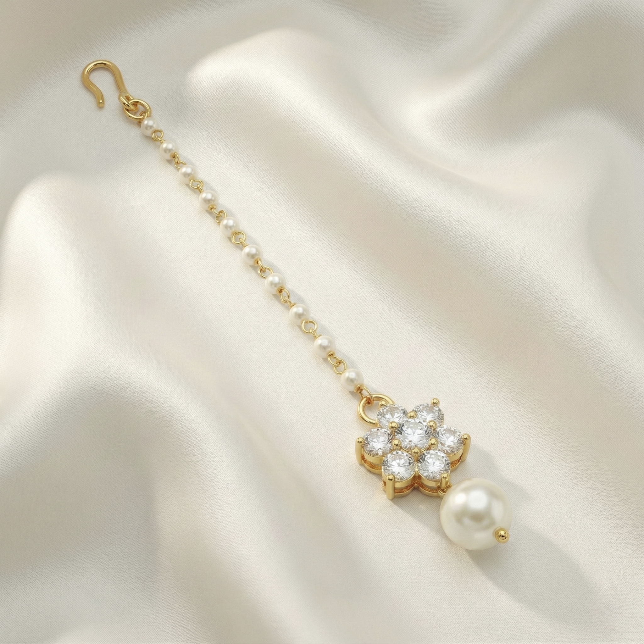 20251227_010718000_iOS Maang Tikka